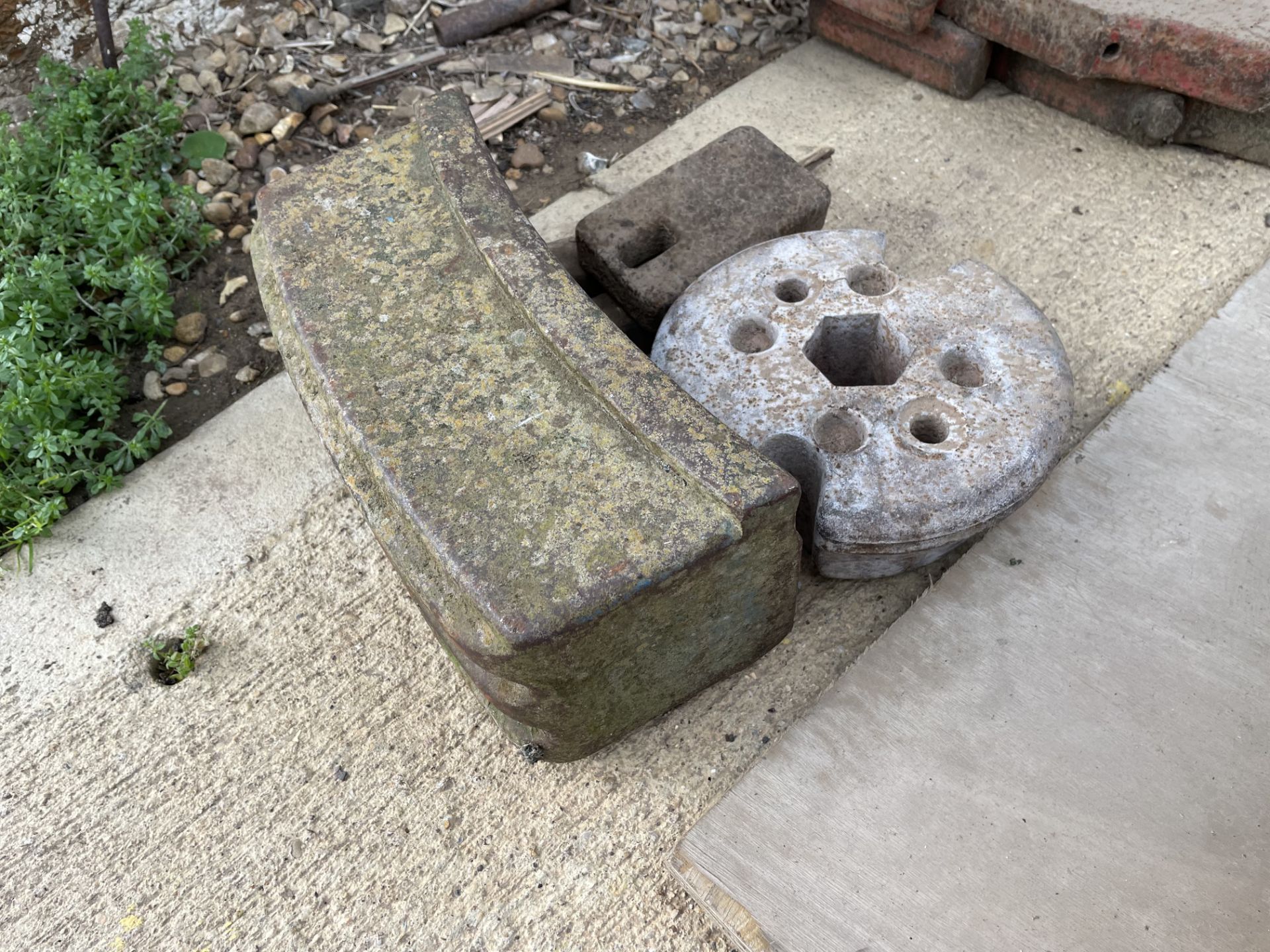 Weight block, 2 harrow weights and wheel weight