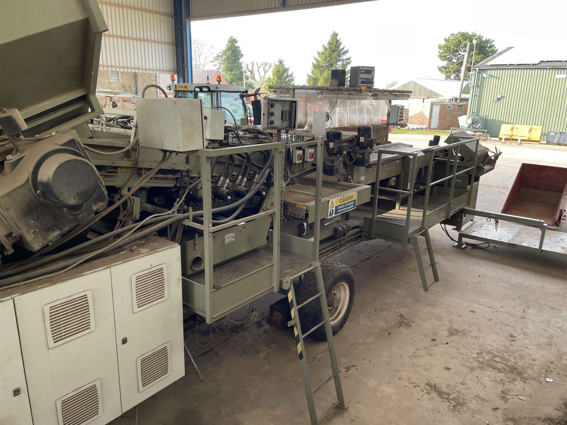 (13) Herbert Contractor 1800 potato grader, 3m intake onto 1800mm belt, speed sensor, separate - Image 9 of 11