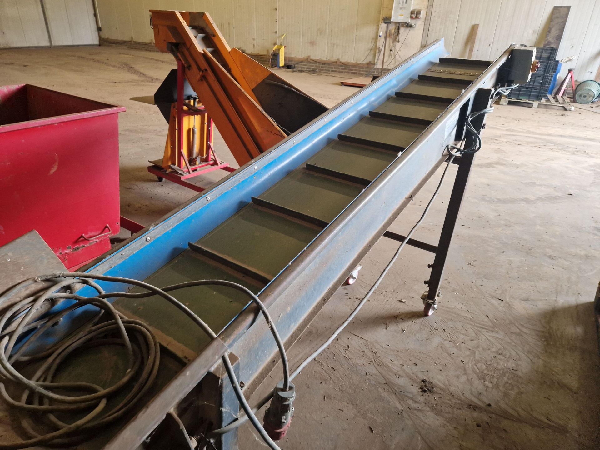 G&D Engineering cleated belt elevator 300mm x 2.5m, 3 phase Passed PAT Test