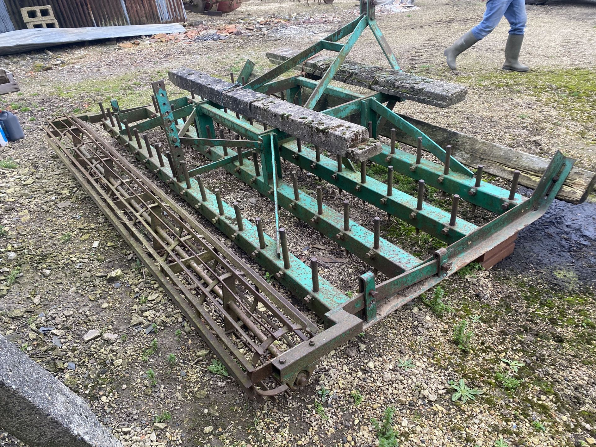 Cousins 3m Dutch harrow with leveling board + crumbler