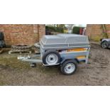 Erde trailer with solid cover & hitch lock, key in office