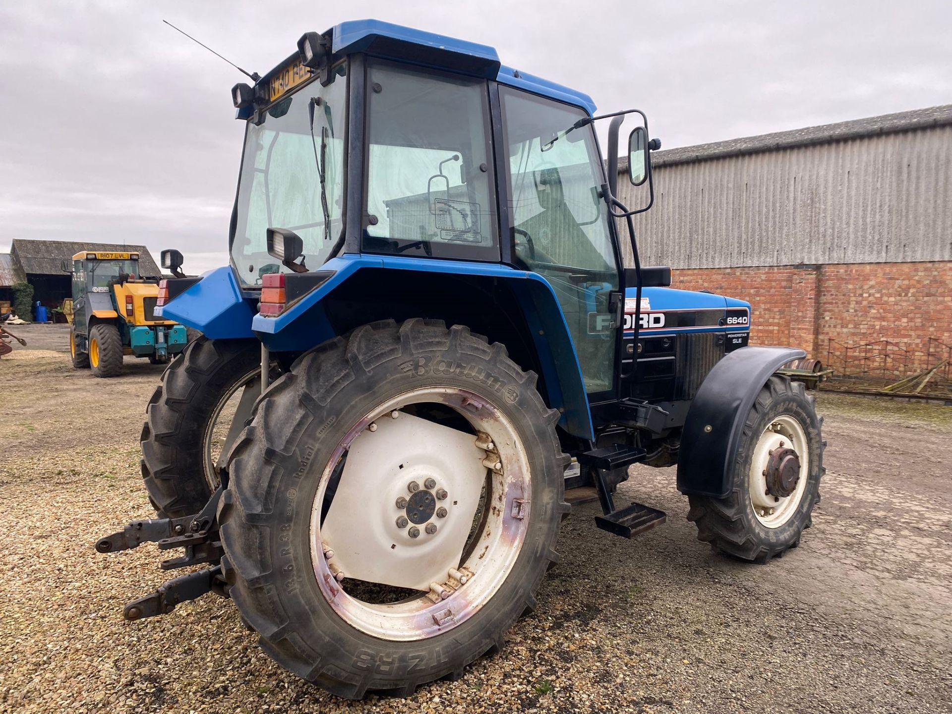 (96) Ford 6640 SLE (Powerstar), 4wd Tractor, Air Con with 6,500 hrs Reg N740 PEE, Rear tyres 13.6 - Image 4 of 6