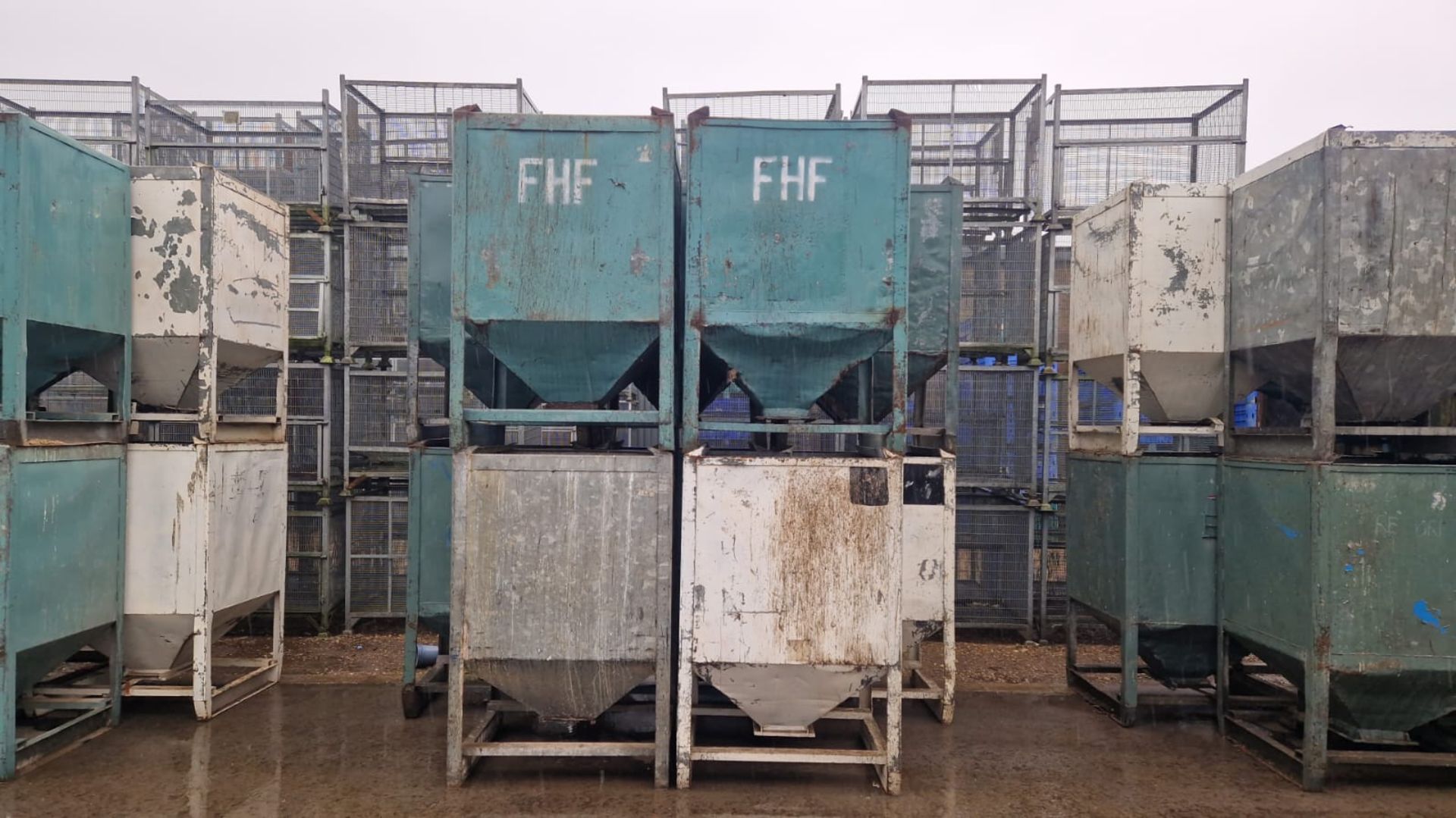 10 x galvanised pea bins