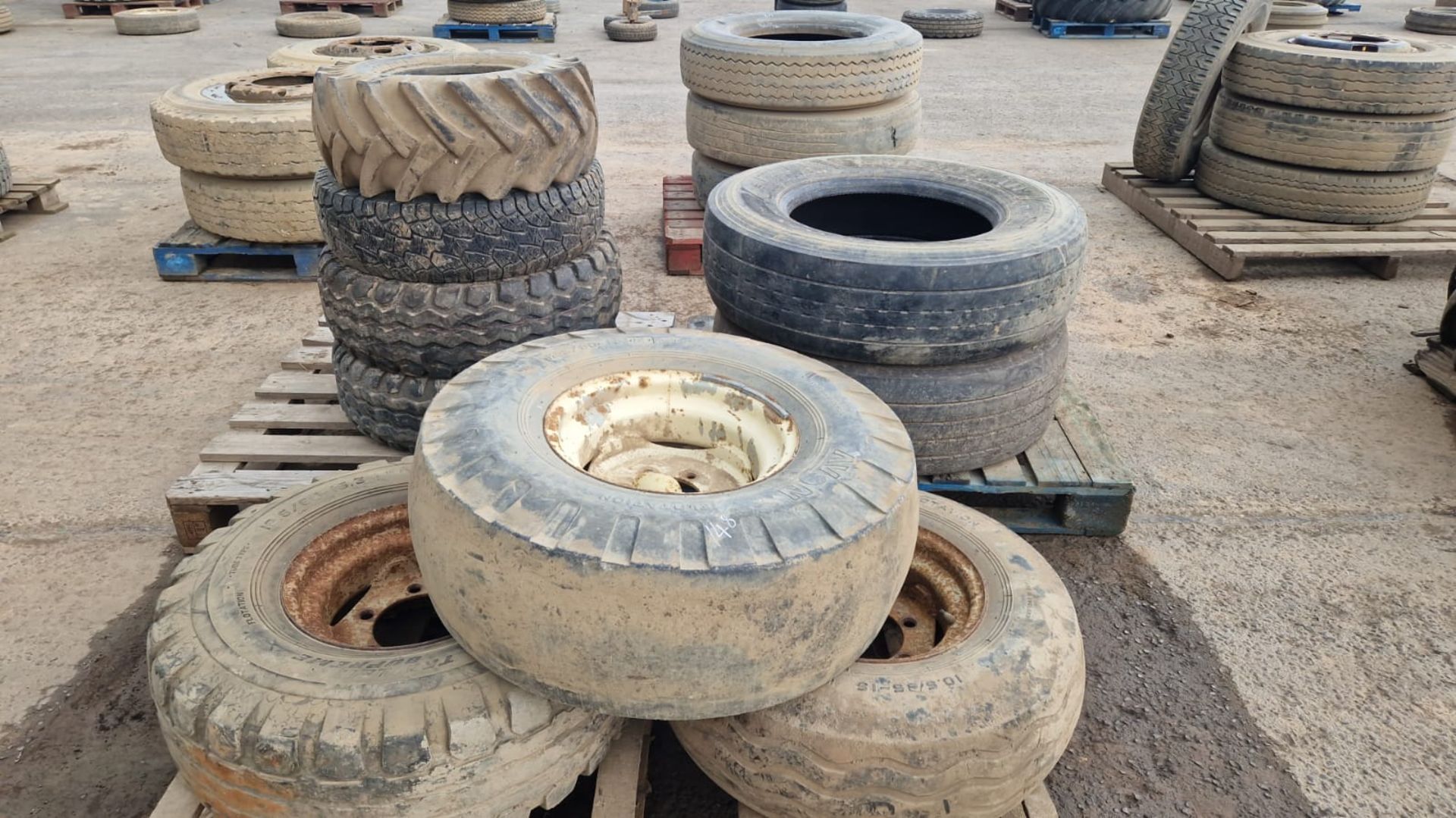 Various wheels & tyres