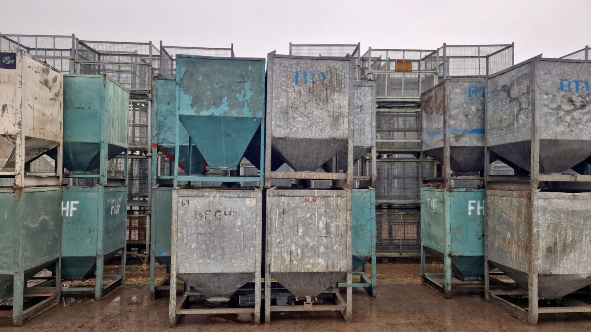 10 x galvanised pea bins