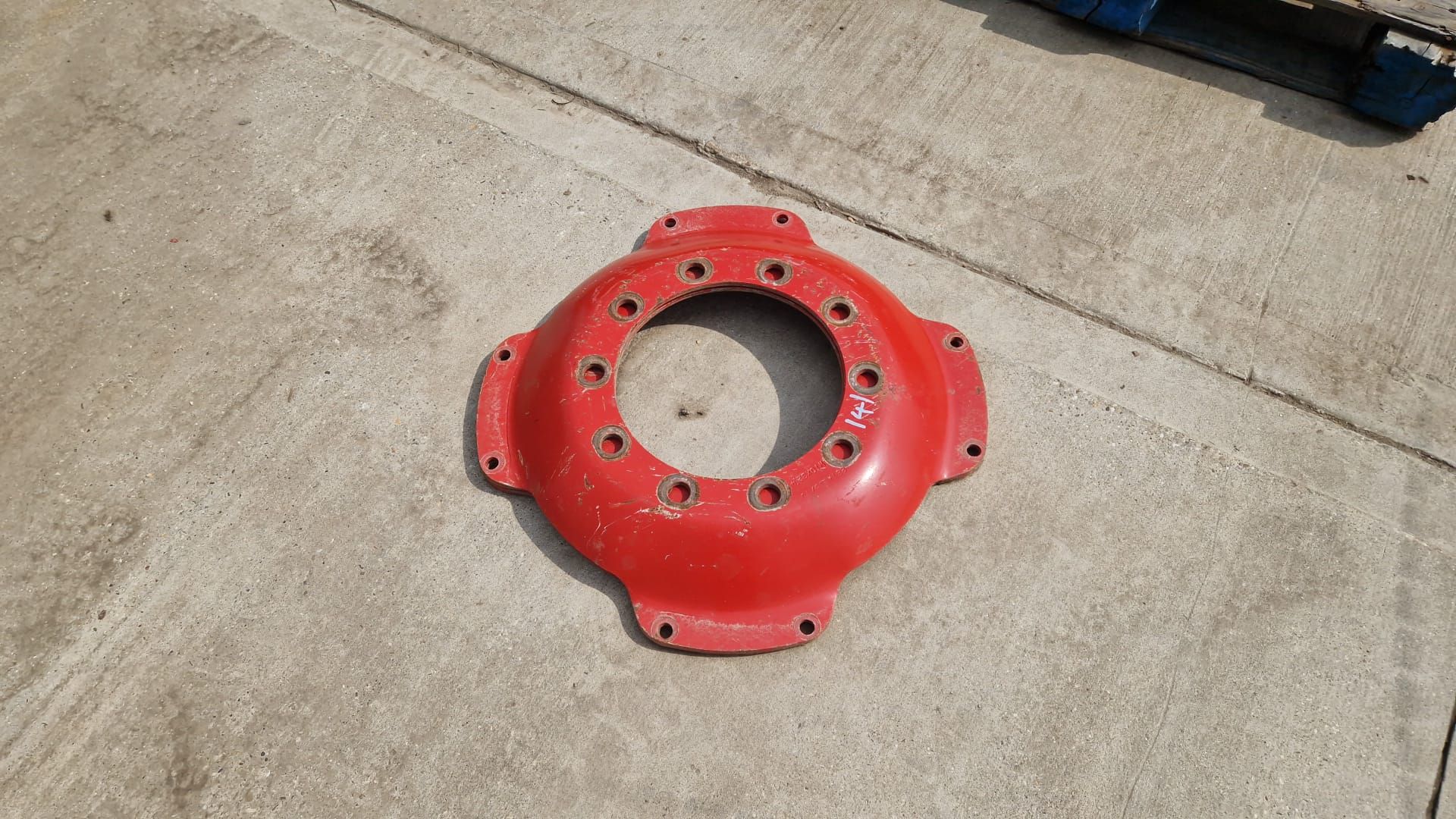 Pair of 10 stud red wheel pans