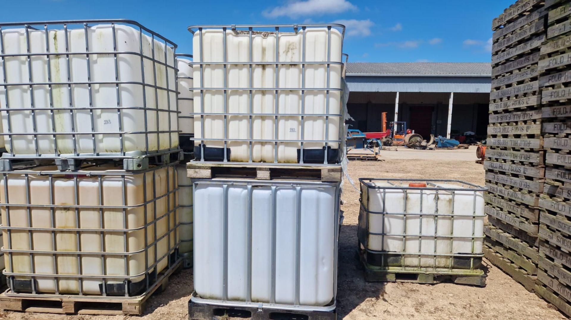 4x IBC containers