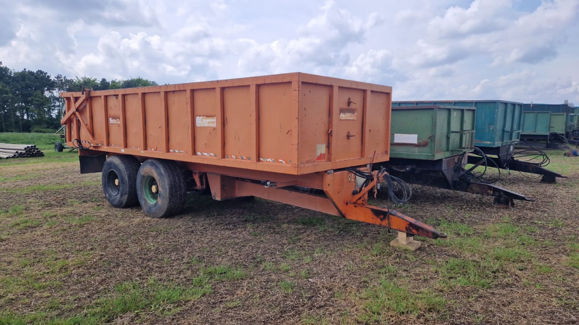 (84) Larrington 11T Rootcrop trailer, sprung drawbar, sprung axles with leaf suspension, hydraulic - Image 6 of 7