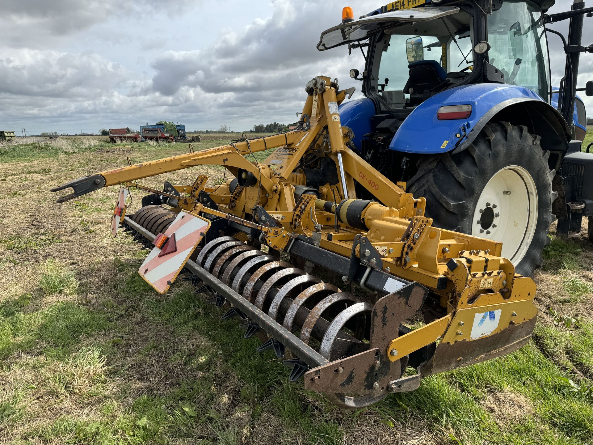 (13) Alpego DK400A 4m folding power harrow, flexicoil roller, wheel eradicators, levelling board, - Image 3 of 7