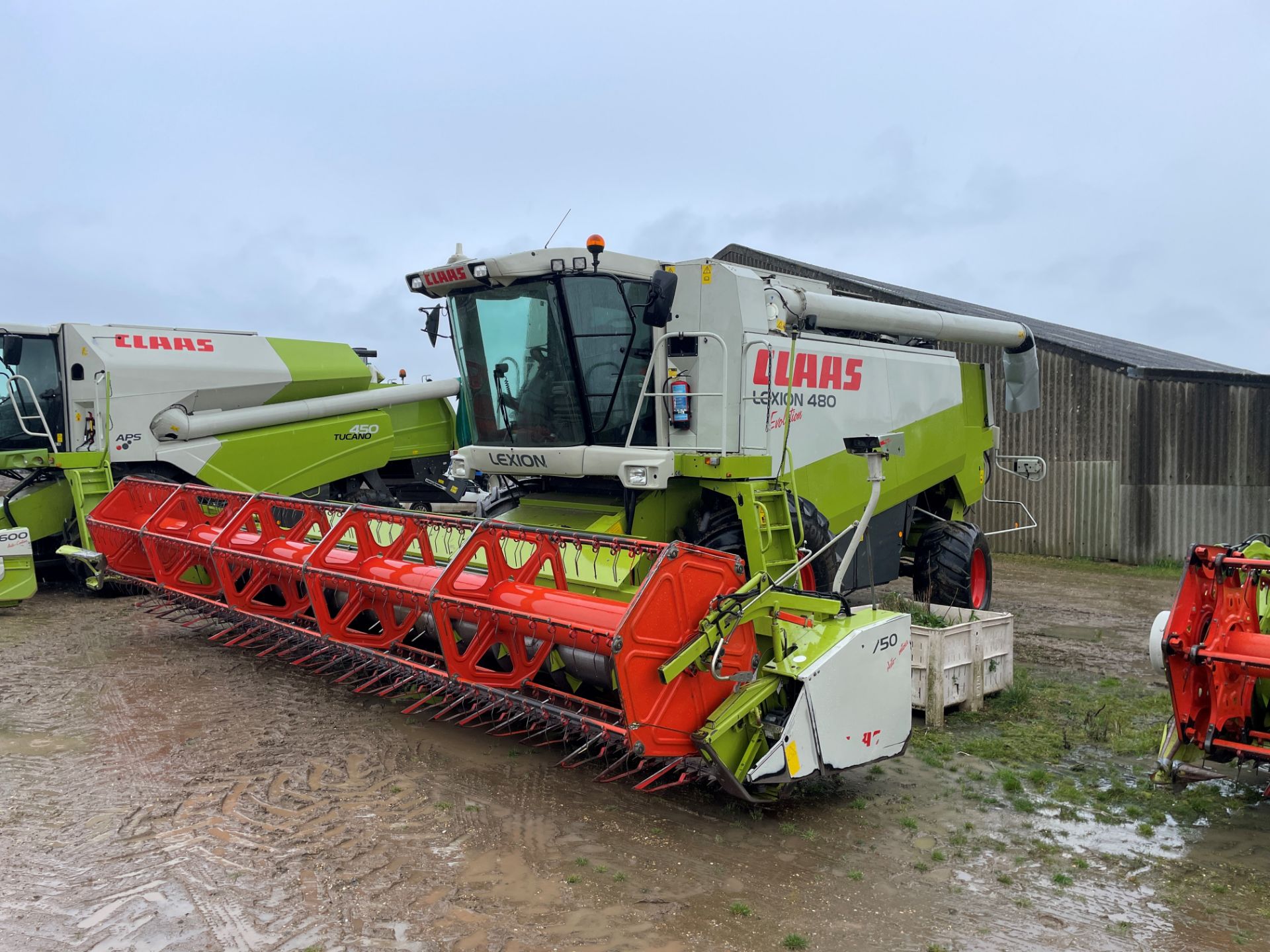 (03) Claas Lexion 480 Evolution combine harvester 750 7.5m Autocontour cutterbar with trolley,