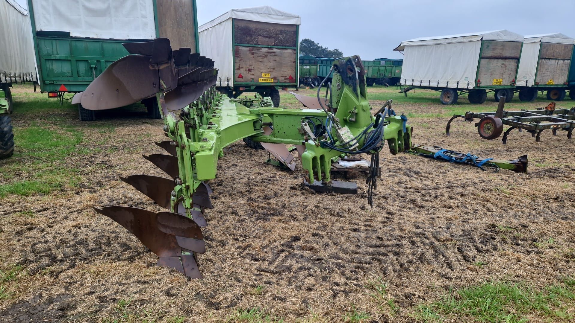 (09) Dowdeswell 155MA 8f (6+1+1) on land plough, rubber depth wheel, hydraulic front furrow, - Image 3 of 3