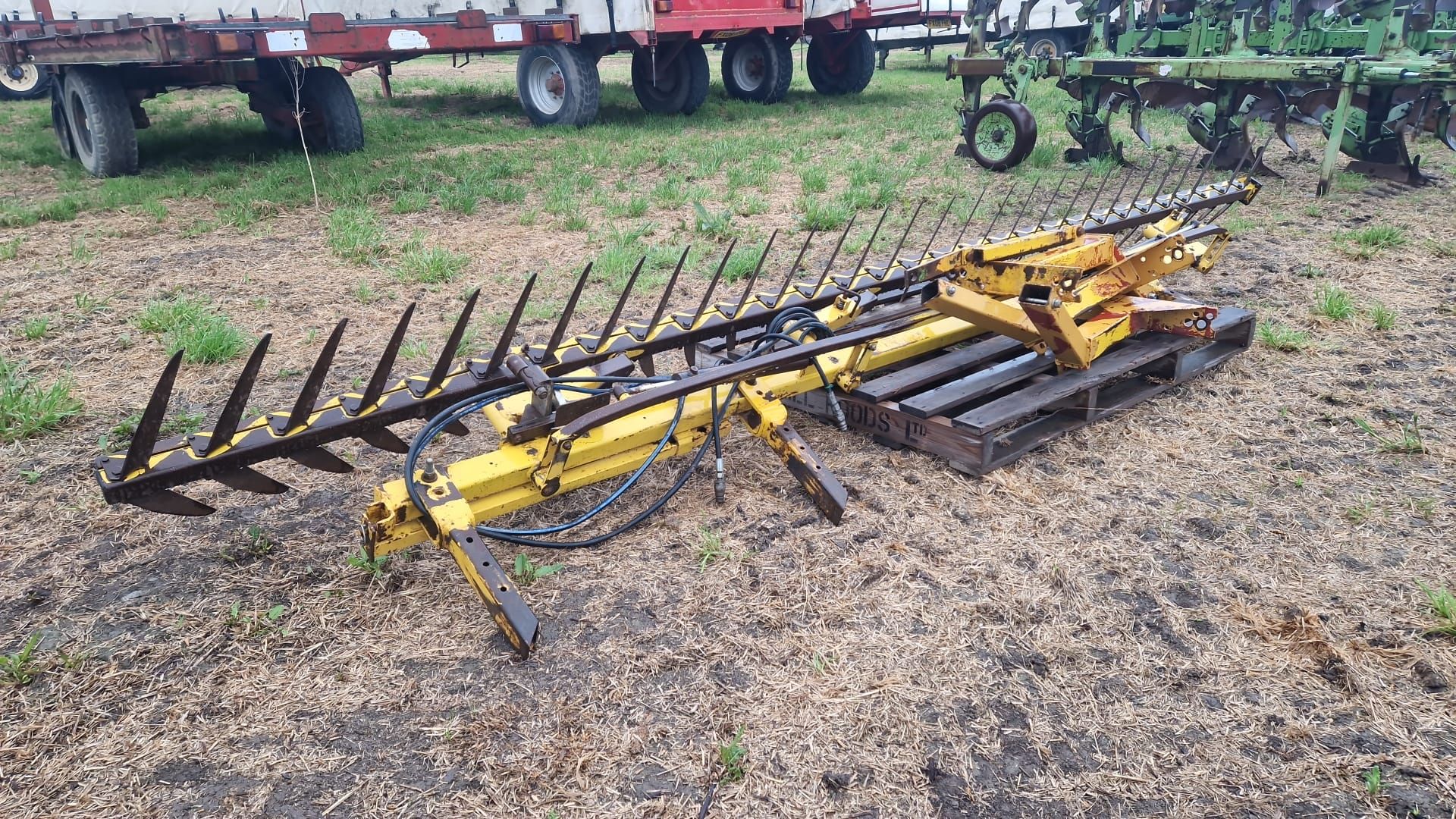 Claydon furrow cracker for 5 furrow plough - Image 2 of 2