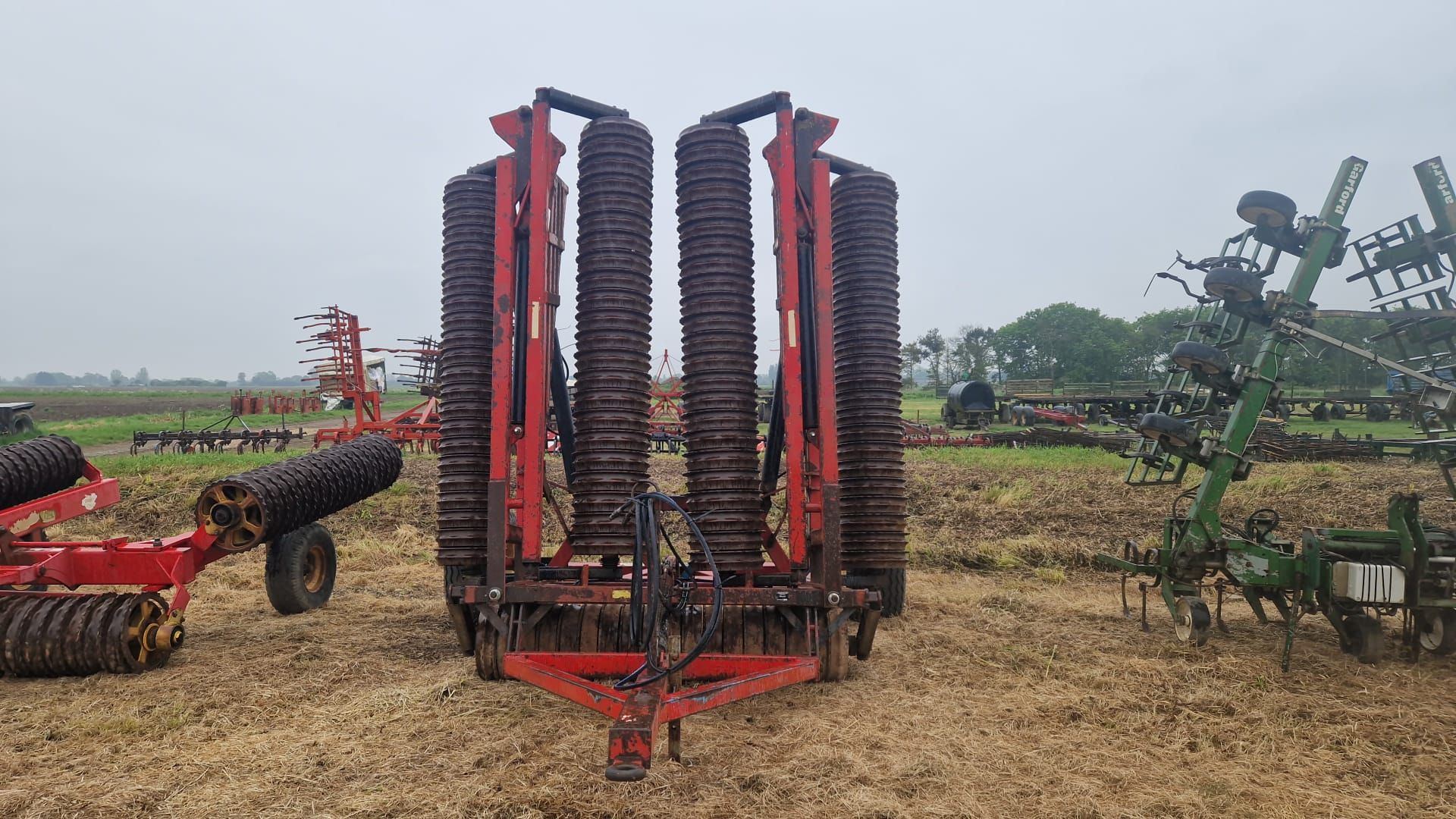 Vaderstad vertical hydraulic folding rolls, 12m sweep roller, 5 sections, serial No 4372 - Image 2 of 2