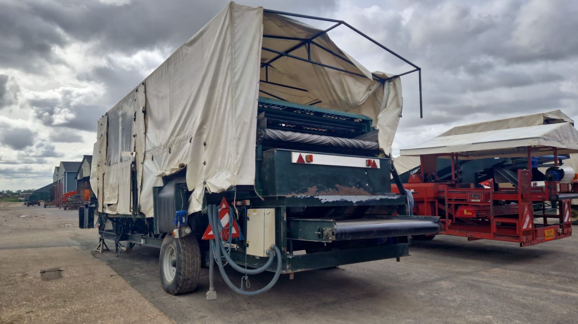 (02) Tong Caretaker 2400 2 stage potato grader including hopper, picking off table, various - Image 12 of 15