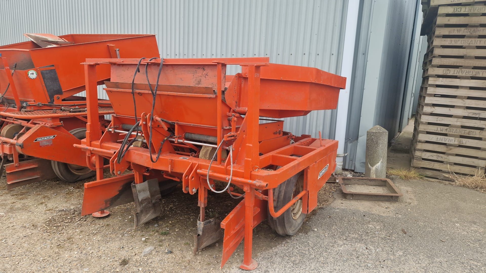 (88) Structural 2 row potato planter Type V2B, serial No 1535 - Image 5 of 6