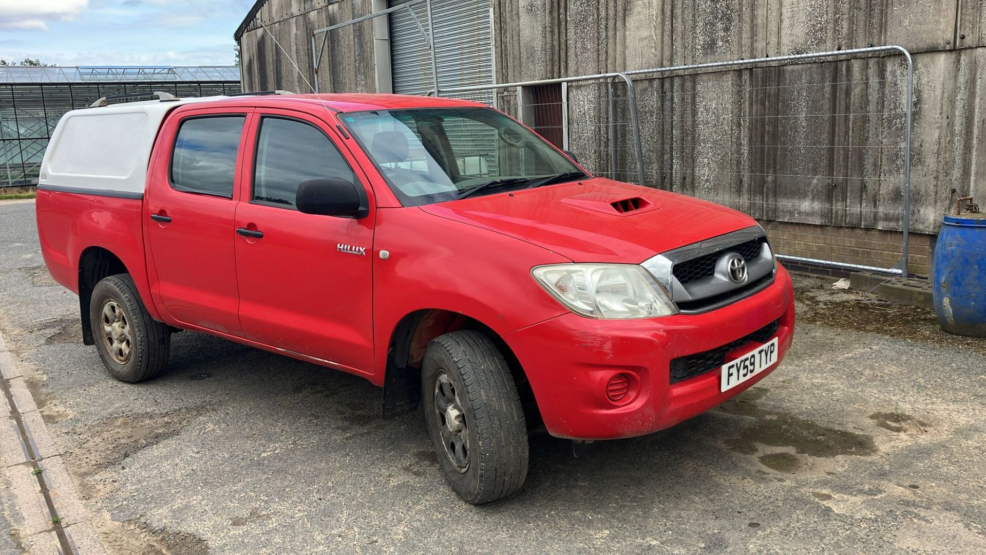 (09) Toyota Hi Lux HLZ double cab pick up, Red, MaxTop Liner, Reg FY59 TYP, MOT 11 Oct 24, 250,406