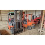 Toyota 25 gas forklift, side shift, 3 stage mast, Model 42-7FG25, serial No F8827 - non runner