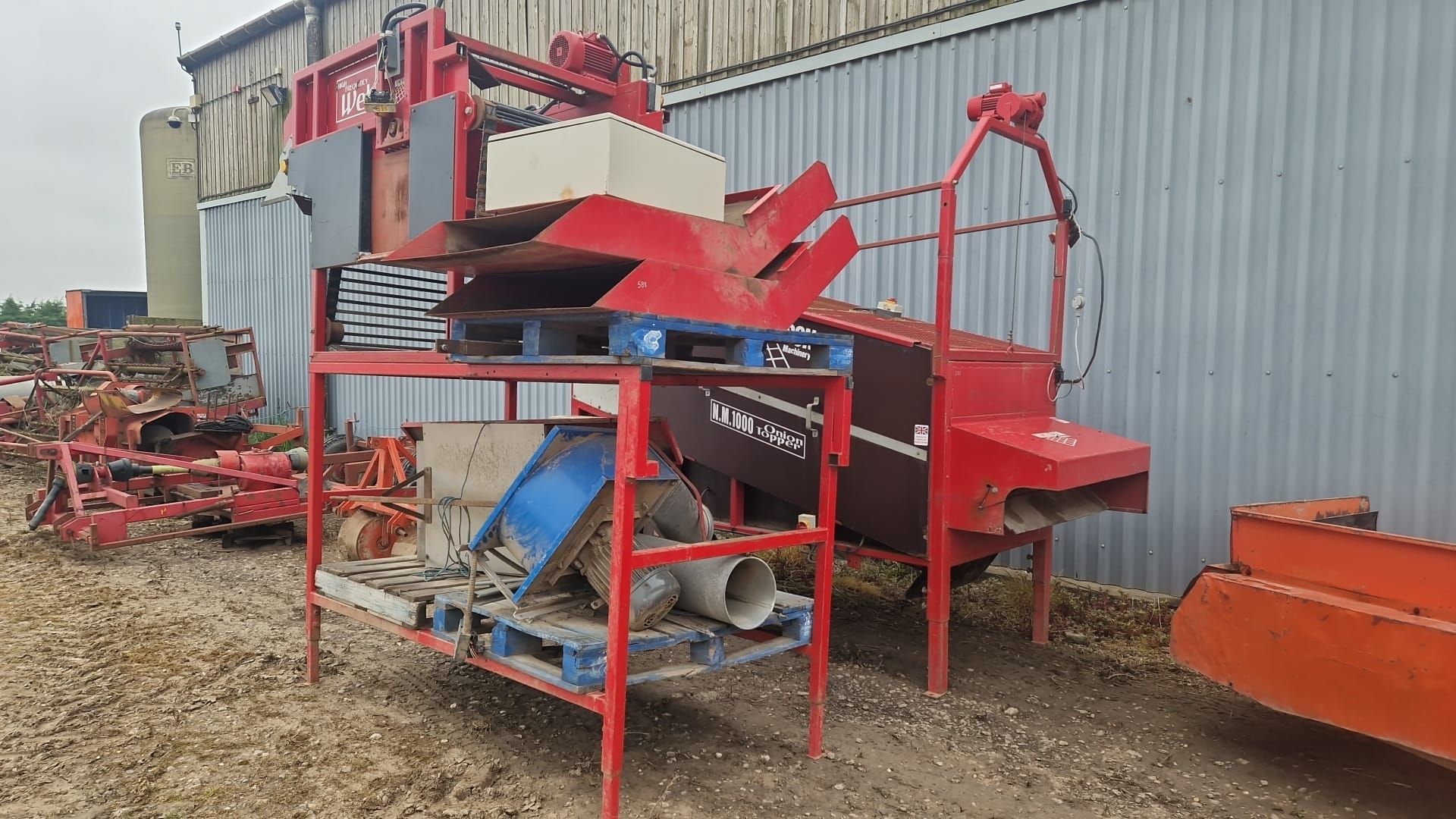 Nicholson Machinery onion grading line, including High Frequency hopper, NM 1000 onion topper, - Image 2 of 3