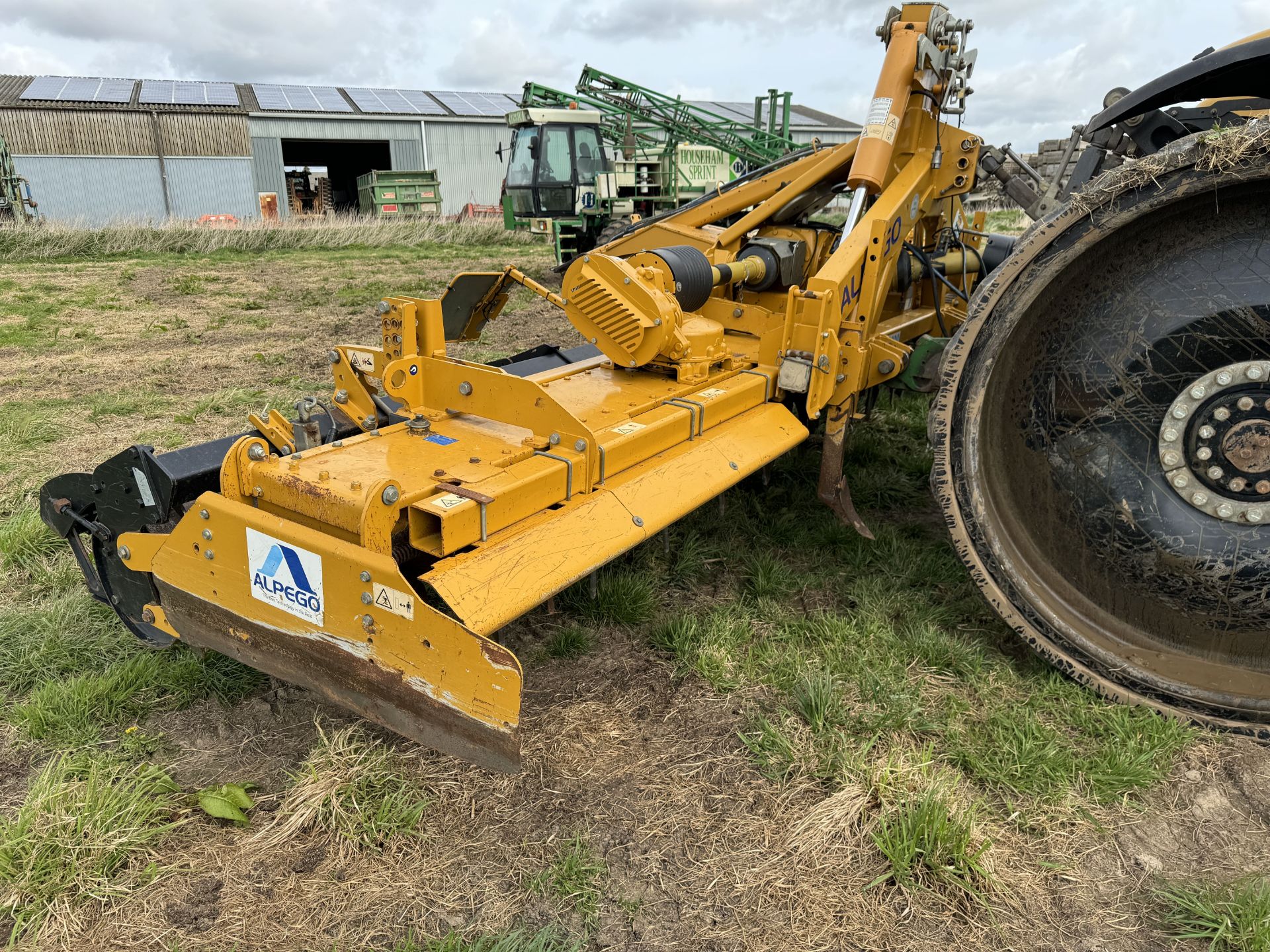 (17) Alpego Dmax 600 BR 6m folding power harrow, toothed packer roller, wheel eradicators, levelling - Image 3 of 10