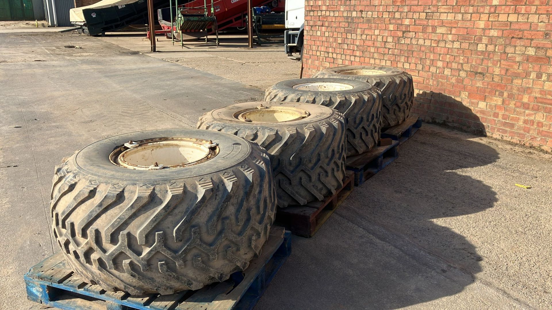 Set of 4 x Goodyear 480 x 52.00-20NHS wheels