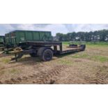 Low loader 5.5m x 2.4m, twin wheels, ramps, articulated towing, air brakes, screw jack
