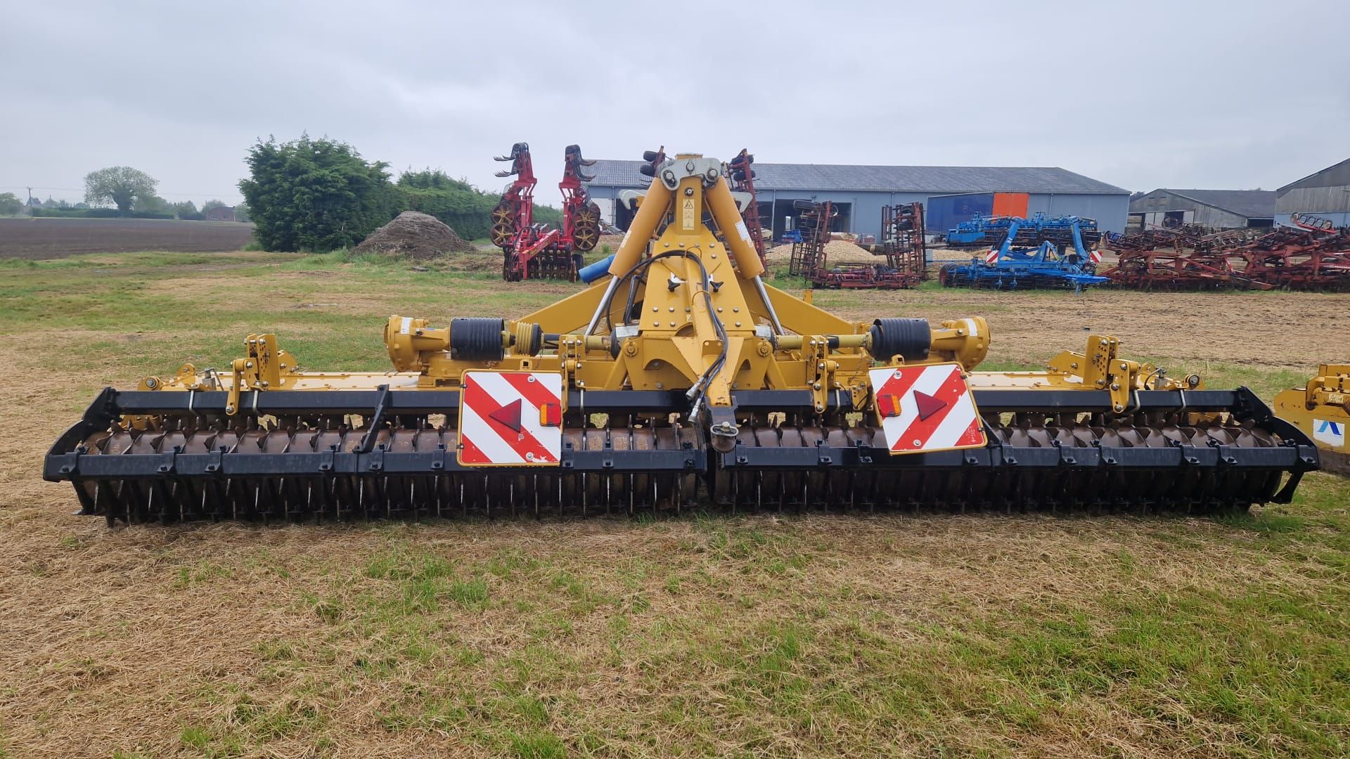 (17) Alpego Dmax 600 BR 6m folding power harrow, toothed packer roller, wheel eradicators, levelling - Image 9 of 10