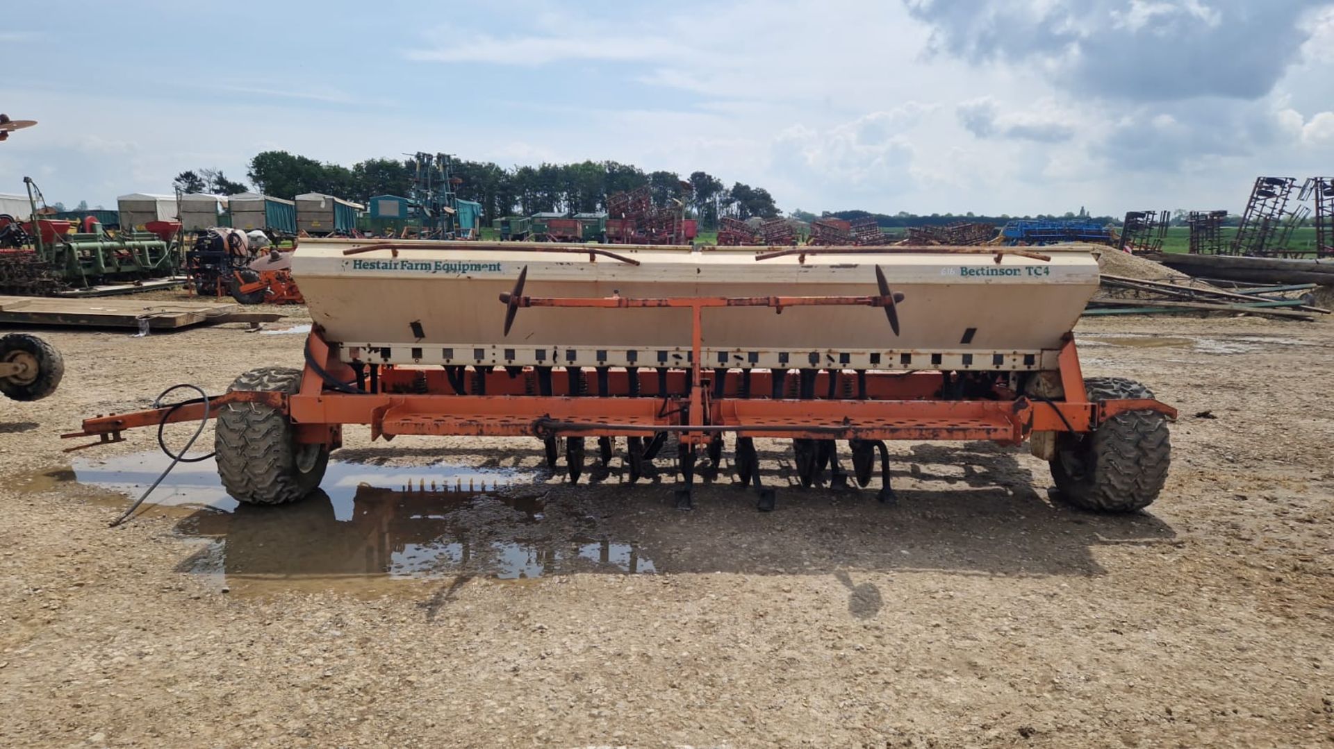 Bettinson TC4 rigid box drill, end tow kit, tramliners, double hopper for spares