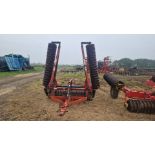 Vaderstad 6m roller, hydraulic folding, sweep rolls, 16 inch crimps, serial No 6384