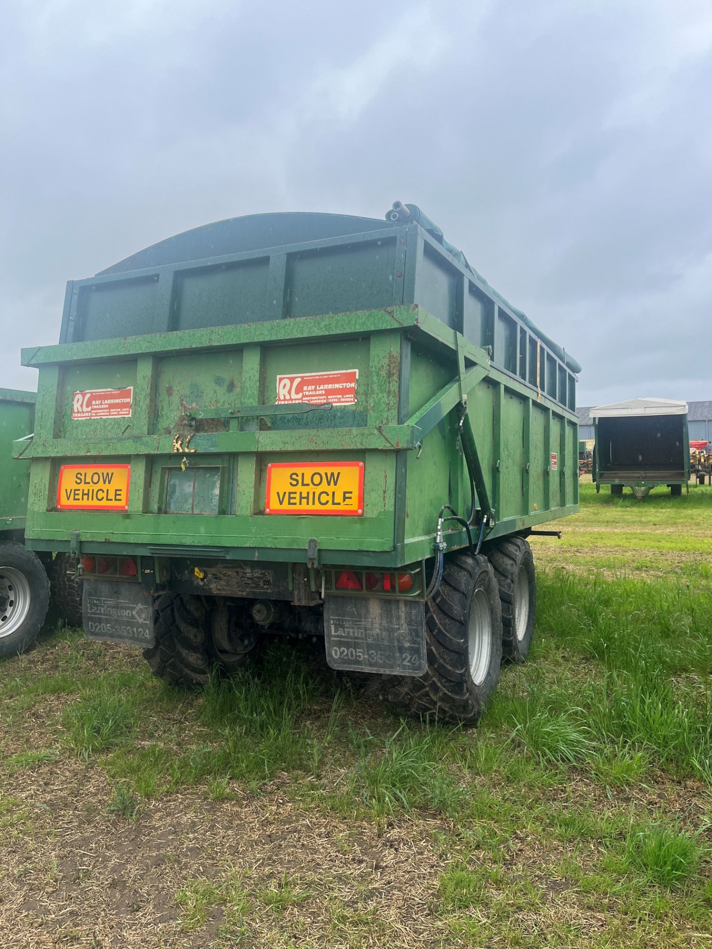 (81) Larrington 14T (JWG 2) Rootcrop trailer with extension sides, roll over sheet, sprung - Image 3 of 8