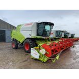 (08) Claas Tucano 450 combine harvester V600 6m Auto Contour cutterbar with trolley, APS Hybrid