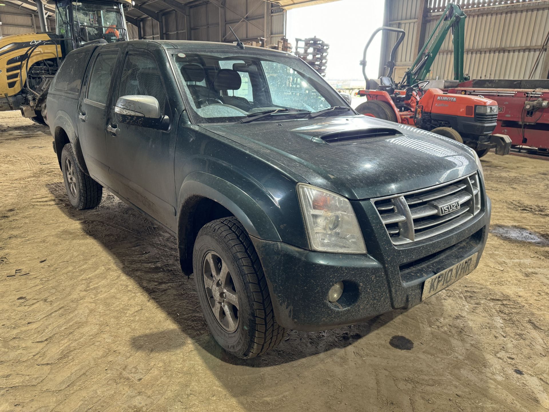 (10) Isuzu Rodeo Denver 2.5TD Intercooler double cab pick-up, Green, Alloy wheels, Truckman top, Reg - Image 2 of 2