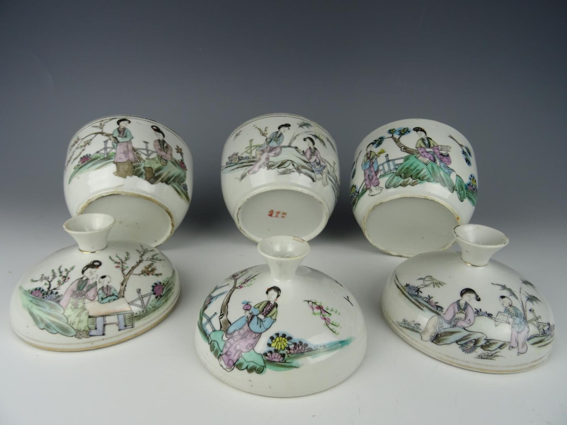 Three porcelain pots - Bild 3 aus 4