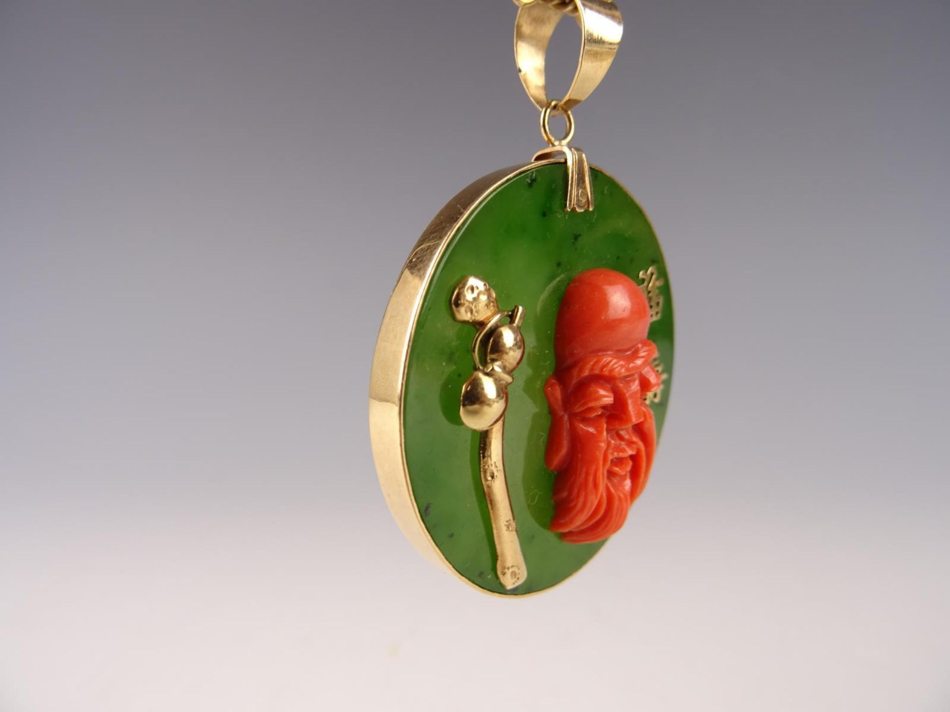 Gold necklace/jade pendant - Bild 3 aus 6