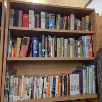 3 SHELVES OF HARDBACK & PAPER BACK BOOKS