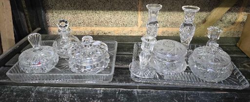 SMALL QTY OF CUT GLASS DRESSING TABLE ITEMS