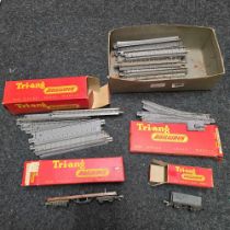 SMALL CARTON OF TRIANG 'OO' GAUGE PLASTIC TRACK