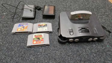 NINTENDO 64 GAME CONSOLE & CASSETTES