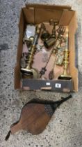 CARTON WITH MISC BRASS ITEMS INCL; CANDLESTICKS, TOAST FORKS & A PAIR OF BELLOWS