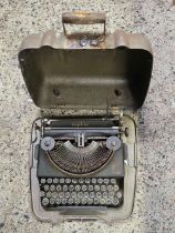 VINTAGE IMPERIAL PORTABLE TYPEWRITER A/F