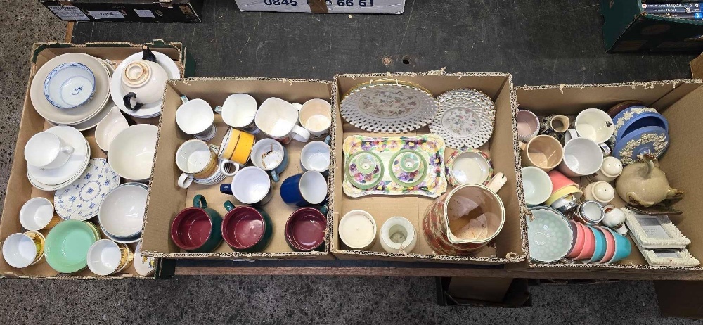 4 CARTONS OF MIXED CHINAWARE INCL; MUGS, CUPS, SAUCERS, BOWLS,