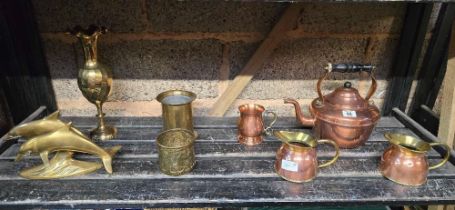 SHELF WITH COPPER KETTLE, BRASS & JUGS,