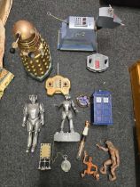 CARTON WITH A DARLEK - NOT KNOWN IF WORKING, 2 CYBER MEN,