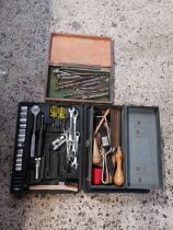 CARTON WITH PLASTIC CASE WITH SOCKET SET & SPANNERS,