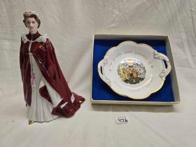 ROYAL WORCESTER FIGURE 'IN CELEBRATION OF THE QUEENS 80TH BIRTHDAY 2006' & A SILVER JUBILEE DISH IN