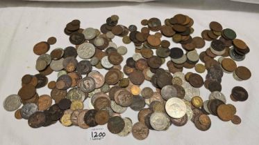 CARTON WITH QTY OF ENGLISH & FOREIGN COINAGE INCL;