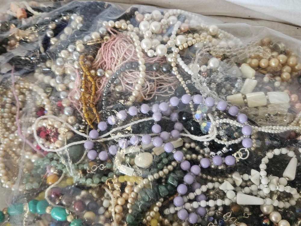 LARGE QTY OF BEAD JEWELLERY - Image 2 of 3