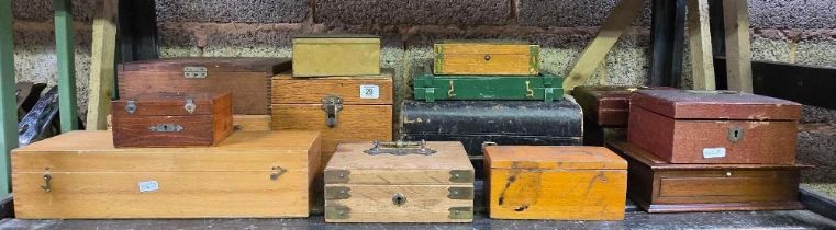 SHELF OF MISC WOODEN STORAGE TRINKET BOXES