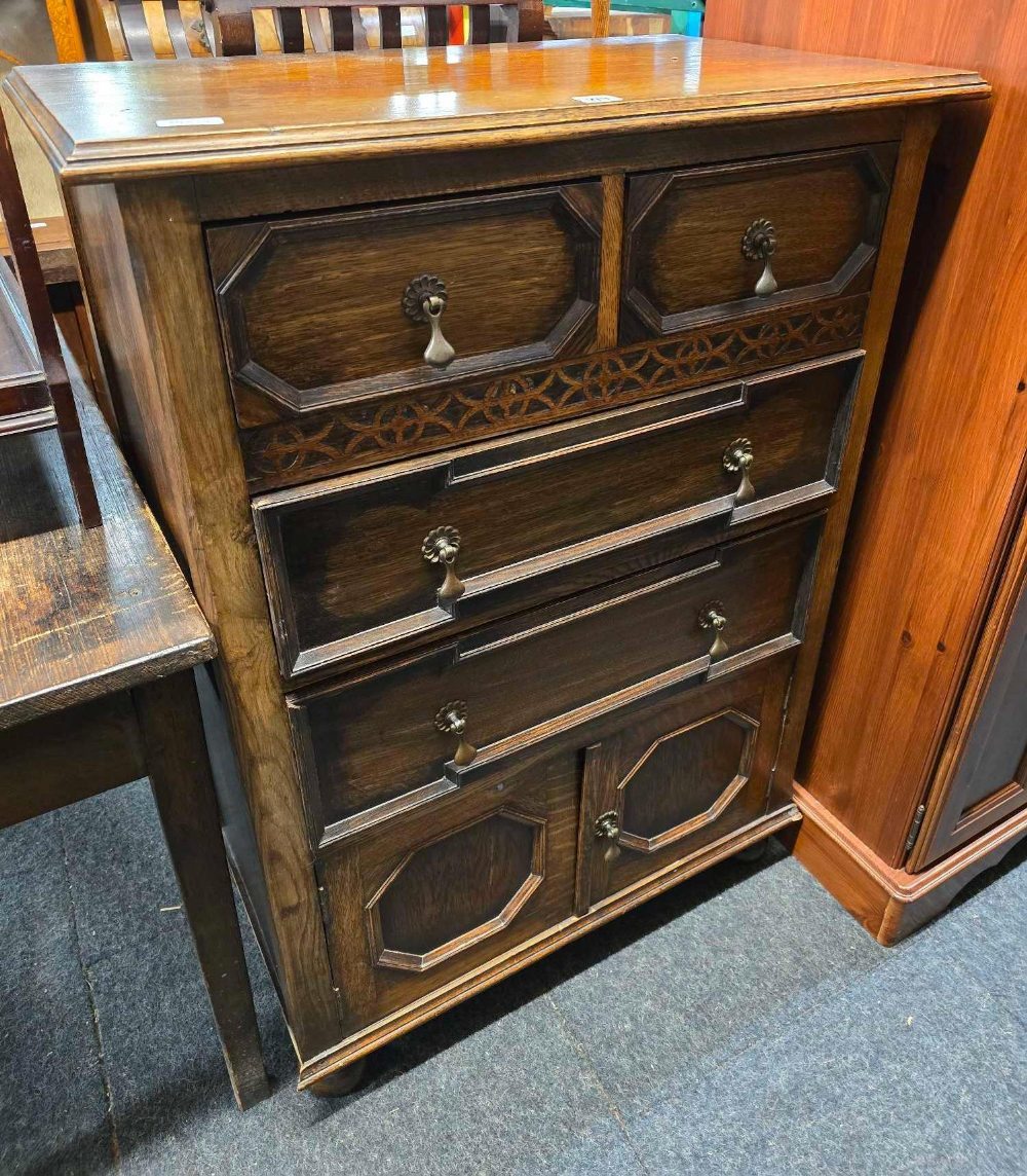 OAK CHEST OF 3 DRAWERS WITH CUPBOARD & DROP HANDLES