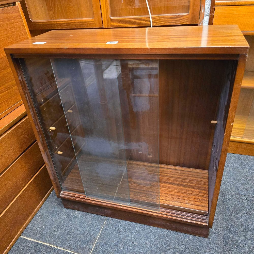 GLAZED RETRO CABINET