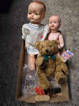 CARTON WITH 2 DOLLS,